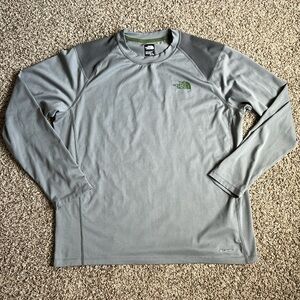The North Face Dark Gray Men’s Long Sleeve Shirt with Waffle Detail, size XL